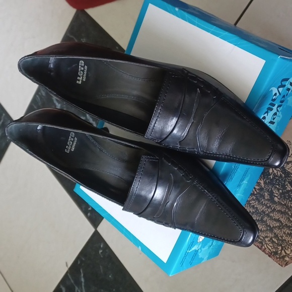 Lloyd Germany Beatiful Kitten Heels - Picture 1 of 7
